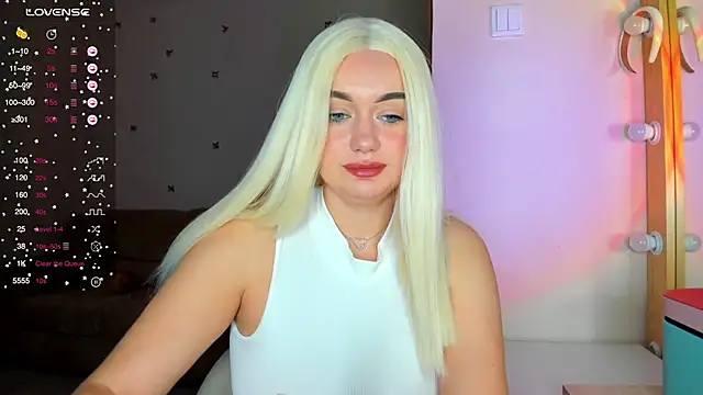 Maya Willis online show from January 12, 8:04 am