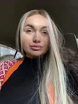 Maya Willis online show from February 5, 9:04 am