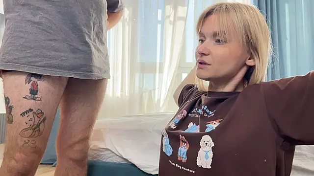 Snapshot of Adelovenick chatting on September 14, 7:29 am Adelovenick online show from September 14, 7:29 am