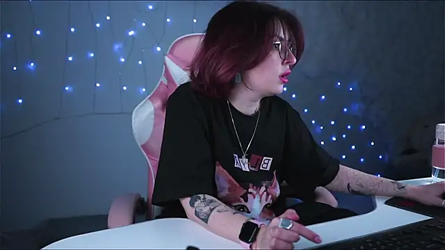 Snapshot of Lana__May chatting on March 1, 11:39 am Lana May online show from March 1, 11:39 am