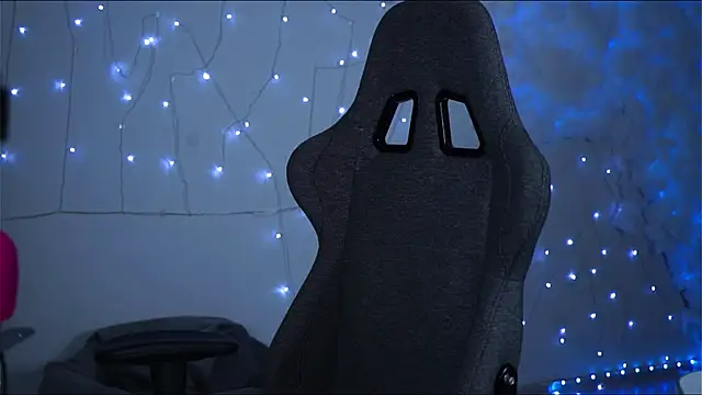 Snapshot of Lana__May chatting on March 9, 11:58 am Lana May online show from March 9, 11:58 am