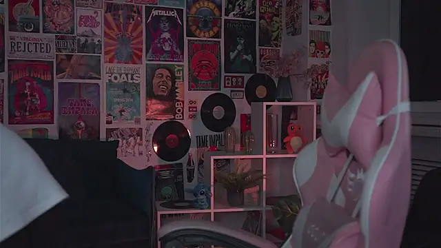 Snapshot of Lana__May chatting on March 15, 11:29 am Lana May online show from March 15, 11:29 am