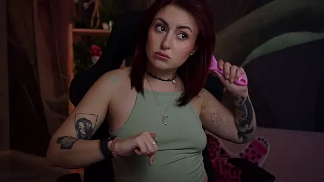 Snapshot of Lana__May chatting on September 18, 8:16 am Lana May online show from September 18, 8:16 am