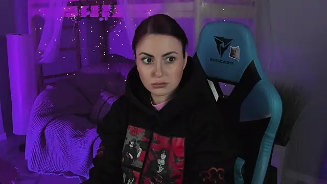 Snapshot of Lana__May chatting on November 8, 5:29 am Lana May online show from November 8, 5:29 am