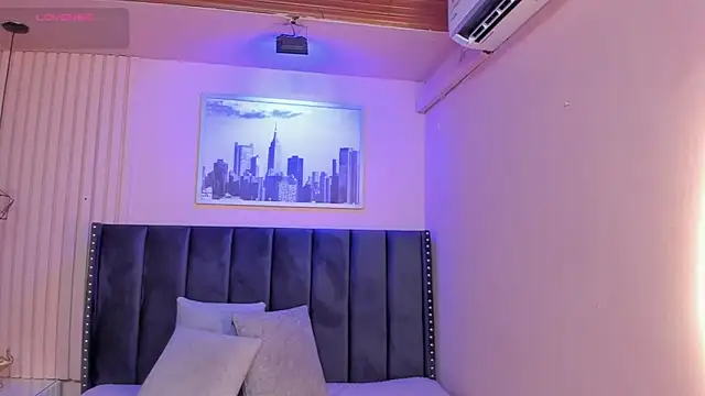 viiolett lee online show from March 1, 8:42 pm