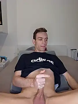 nickdtr online show from December 13, 3:27 am