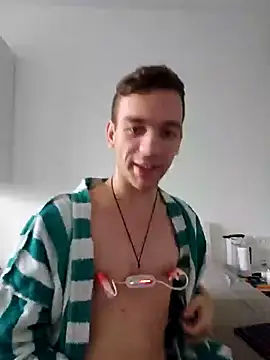 nickdtr online show from December 16, 1:54 pm