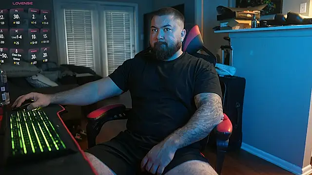 B The Creator X online show from February 28, 11:12 pm