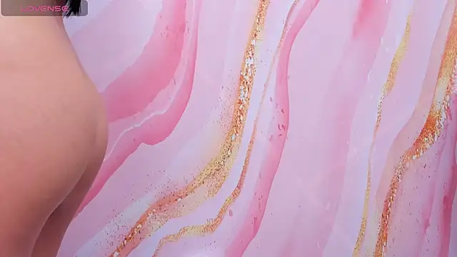 lila noa online show from March 15, 6:25 am