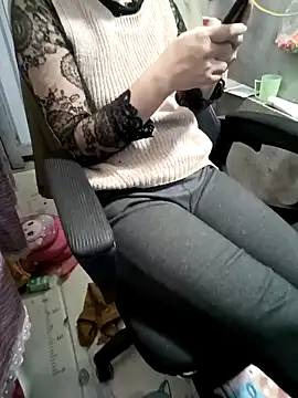 Fuckmehard2xx online show from December 17, 10:32 pm