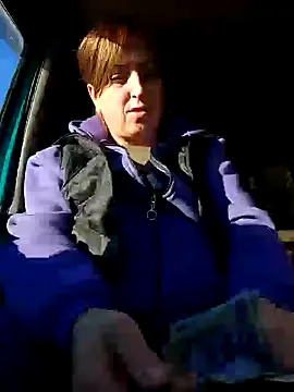 Snapshot of larylary6969 chatting on January 4, 12:27 pm larylary6969 online show from January 4, 12:27 pm