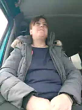 Snapshot of larylary6969 chatting on February 10, 9:04 am larylary6969 online show from February 10, 9:04 am