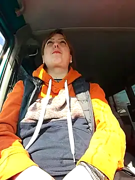 Snapshot of larylary6969 chatting on February 19, 9:17 am larylary6969 online show from February 19, 9:17 am