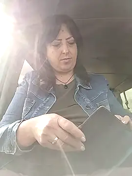 Snapshot of larylary6969 chatting on October 21, 9:10 am larylary6969 online show from October 21, 9:10 am