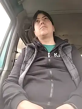 Snapshot of larylary6969 chatting on December 3, 10:13 am larylary6969 online show from December 3, 10:13 am