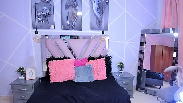 Elith noa online show from February 1, 9:08 pm