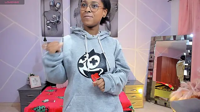 Elith noa online show from February 28, 2:42 am