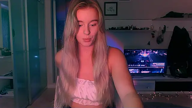 Eva Jaya online show from September 20, 11:11 am