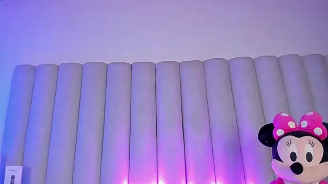 briannajackson  online show from February 8, 11:22 am