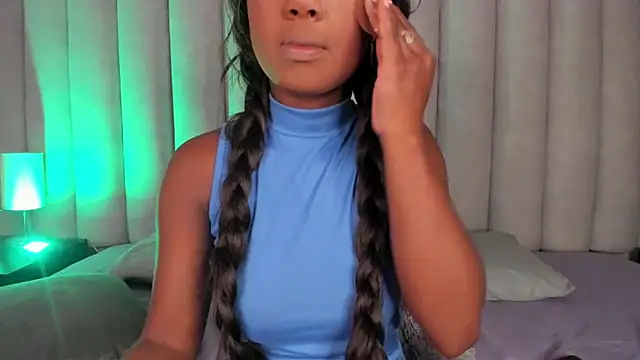 briannajackson  online show from February 18, 11:00 am