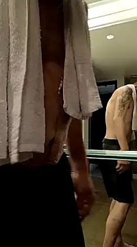 Snapshot of gettinit2wice chatting on January 12, 1:37 pm gettinit2wice online show from January 12, 1:37 pm