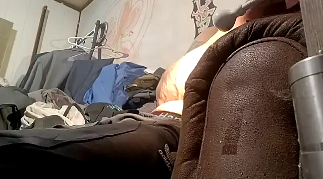 Snapshot of gettinit2wice chatting on February 8, 8:42 am gettinit2wice online show from February 8, 8:42 am