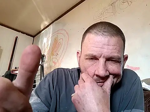 Snapshot of gettinit2wice chatting on February 10, 11:45 pm gettinit2wice online show from February 10, 11:45 pm