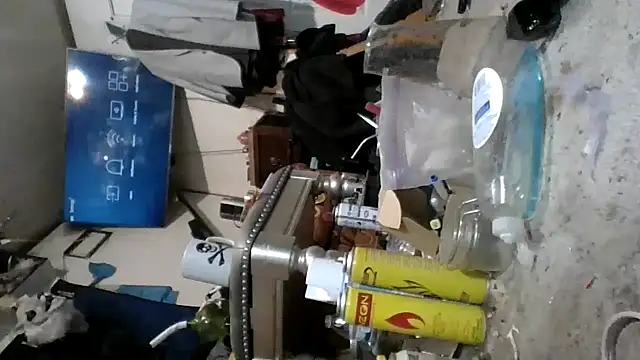 Snapshot of gettinit2wice chatting on October 20, 7:20 am gettinit2wice online show from October 20, 7:20 am