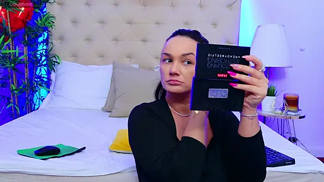 DaliyaArabian online show from March 21, 1:01 pm