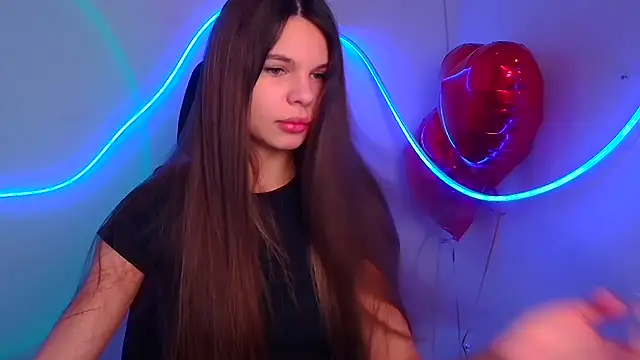 Snapshot of Hanna_Way chatting on February 18, 7:10 am Hanna Way online show from February 18, 7:10 am