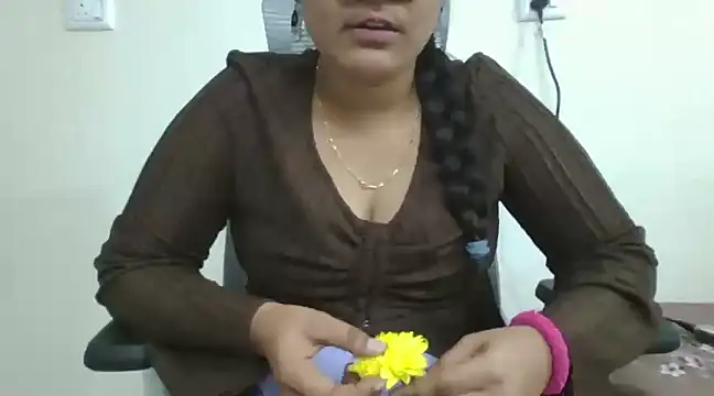 Snapshot of ammu_telugu_192 chatting on December 28, 4:30 pm ammu telugu 192 online show from December 28, 4:30 pm