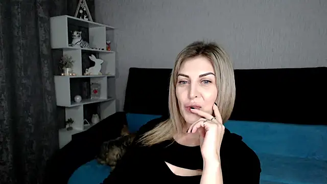 Amelia Harper online show from January 20, 3:50 pm