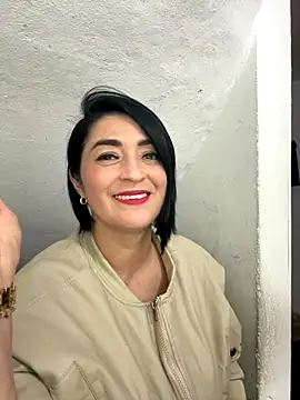 karenlennox1 online show from November 12, 1:50 am