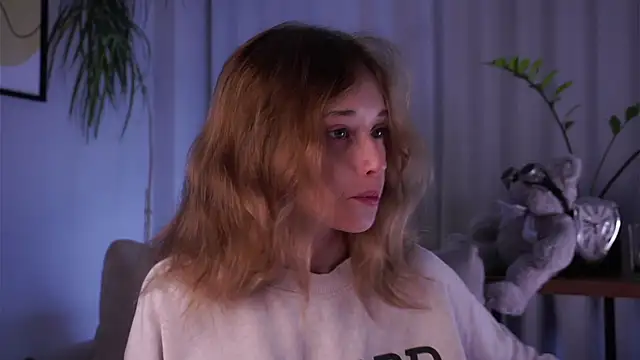 EdlinHargus online show from September 11, 1:39 am