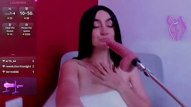 Kate bunny  online show from March 18, 2:15 pm