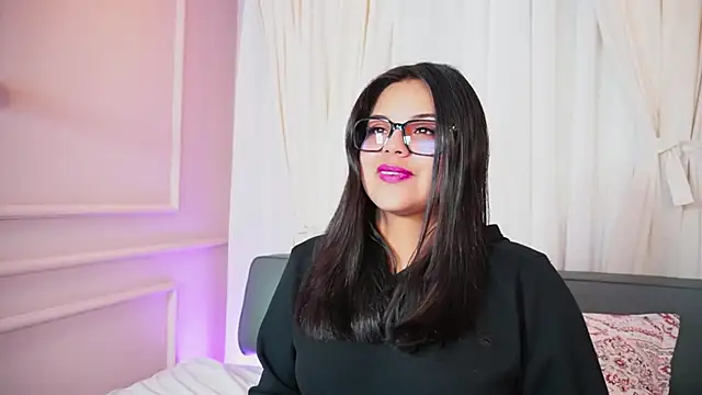 Sophia wilsonn  online show from September 12, 11:10 am