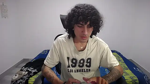 present the magic online show from October 19, 4:40 pm