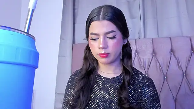 Ashley piinkk  online show from March 20, 12:00 pm