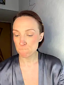 Snapshot of UmaTruewoman chatting on November 15, 6:00 am UmaTruewoman online show from November 15, 6:00 am