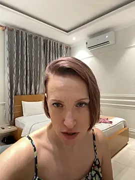 Snapshot of UmaTruewoman chatting on November 21, 5:39 am UmaTruewoman online show from November 21, 5:39 am