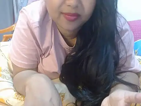 Snapshot of TASHa009 chatting on February 3, 3:49 pm TASHa009 online show from February 3, 3:49 pm