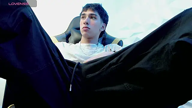 Jake tripp online show from December 29, 3:44 am