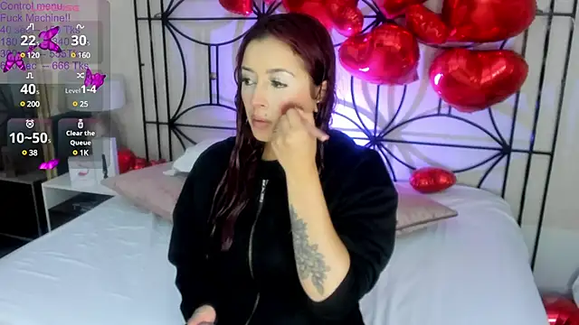 Paiige peach online show from January 29, 11:09 am