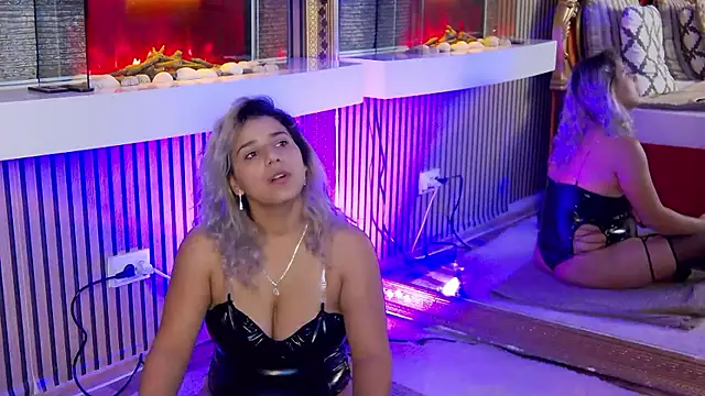 SweetMissXXX online show from November 4, 8:02 am