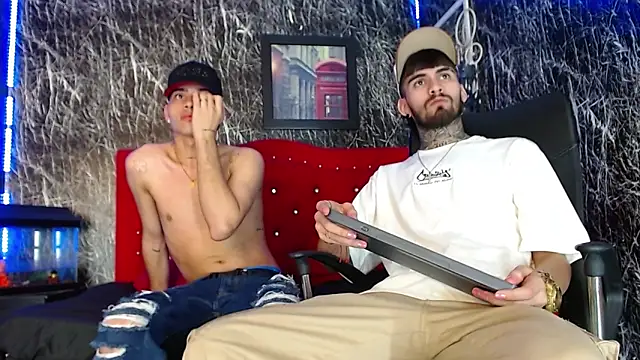 Snapshot of Brutal_Sex_Fucking chatting on December 16, 1:53 am Brutal Sex Fucking online show from December 16, 1:53 am