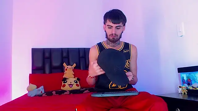 Snapshot of Brutal_Sex_Fucking chatting on January 28, 8:15 pm Brutal Sex Fucking online show from January 28, 8:15 pm