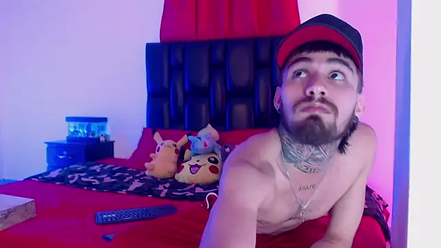 Snapshot of Brutal_Sex_Fucking chatting on February 17, 9:19 pm Brutal Sex Fucking online show from February 17, 9:19 pm