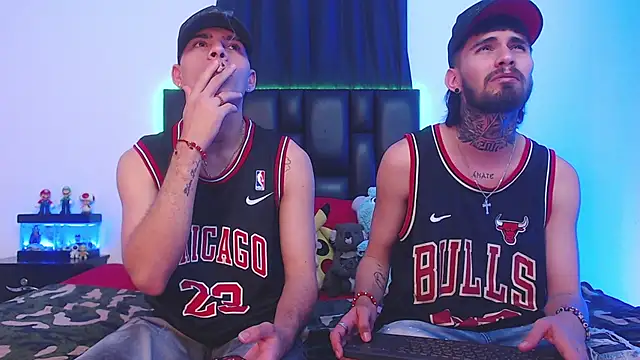 Snapshot of Brutal_Sex_Fucking chatting on March 7, 9:48 pm Brutal Sex Fucking online show from March 7, 9:48 pm