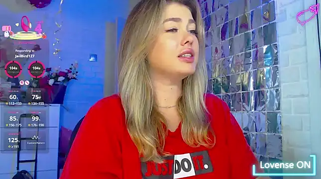 SuchCute online show from September 19, 2:35 am