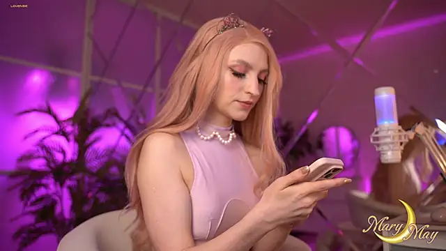 marylunamay online show from January 24, 10:08 pm